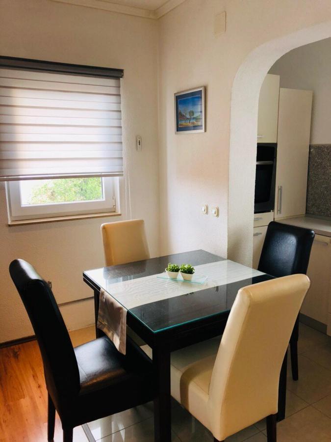 Apartman Stevic Pisak Buitenkant foto